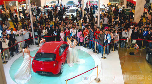 萬通汽修學校，學什么專業(yè)好就業(yè)