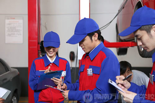 萬通汽修學(xué)校創(chuàng)新人才培養(yǎng)模式