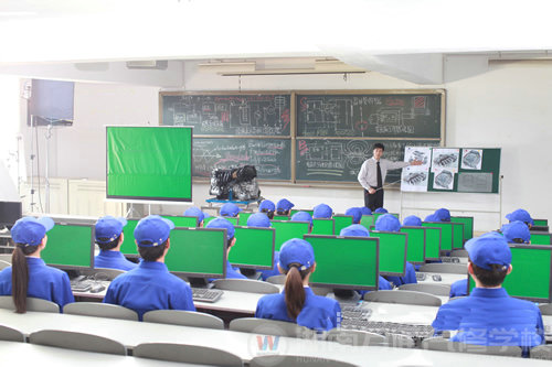 湖南萬(wàn)通汽車學(xué)校，職業(yè)教育技能+學(xué)歷