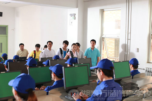 湖南萬通汽車學(xué)校，汽車維修行業(yè)