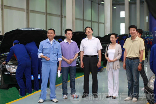 權(quán)威調(diào)查：汽修行業(yè)，黃金行業(yè)，高薪職業(yè)