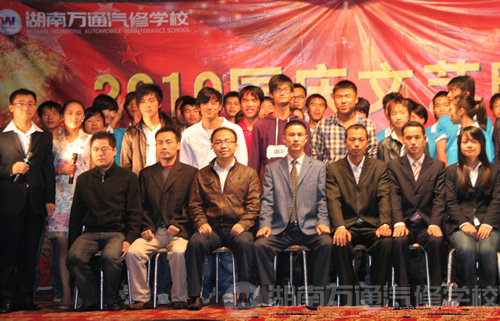 魅力金秋迎國慶 你我共舞秀青春