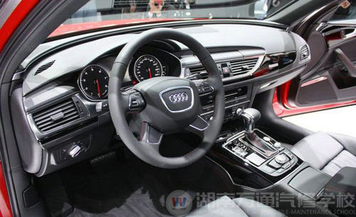 一汽奧迪 新A6L 2.0 TFSI MT