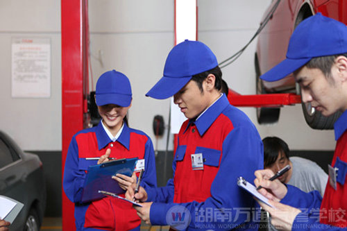 萬通汽修學(xué)校，孩子上學(xué)不能做“鹽荒子孫”