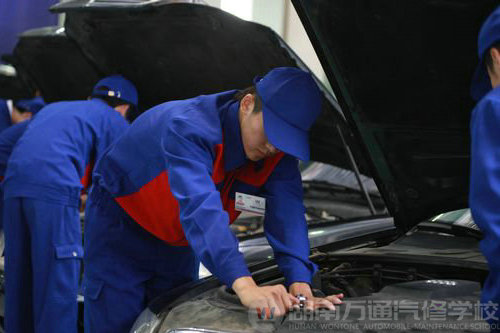 網(wǎng)易：招工難仍持續(xù) 萬通花開汽修教育