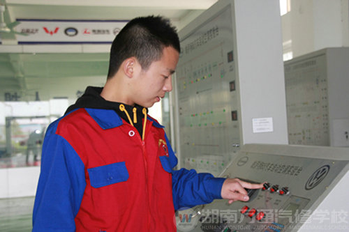 湖南萬通汽車學校學子心聲