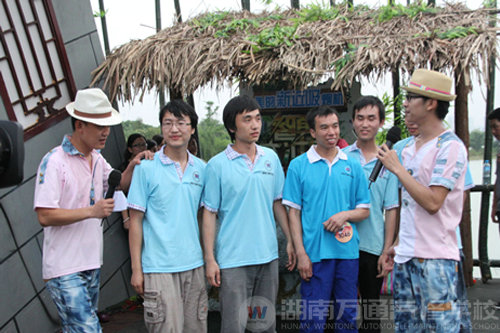 湖南萬通汽車學(xué)校受邀參加智勇大沖關(guān)