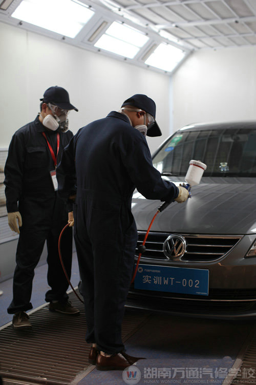 汽車美容學(xué)校哪家好？