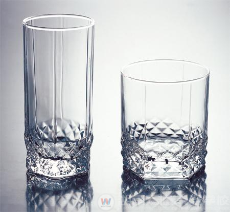 企業(yè)是杯 學生是水