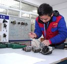 萬通注重培養(yǎng)學(xué)生實(shí)踐能力 為學(xué)子就業(yè)加分