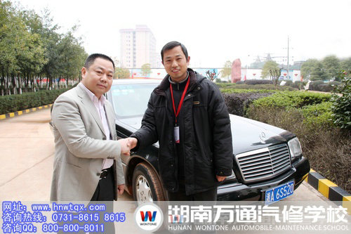 鐘總與就業(yè)辦負責(zé)人