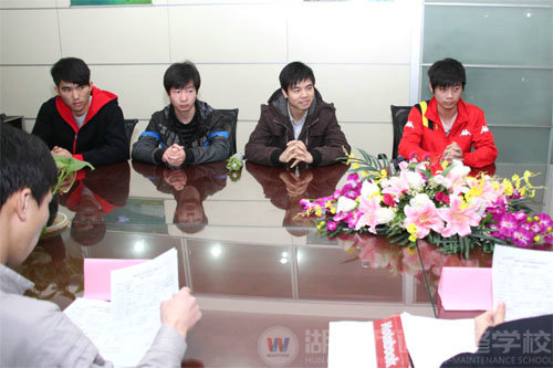 湖南萬通汽車學(xué)校-復(fù)試場(chǎng)景1