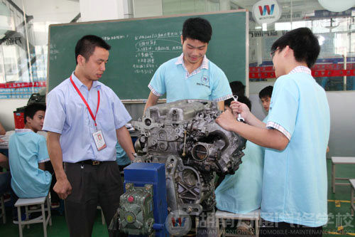 樹立高效學(xué)習(xí)意識 湖南萬通學(xué)子不做“拖延生”