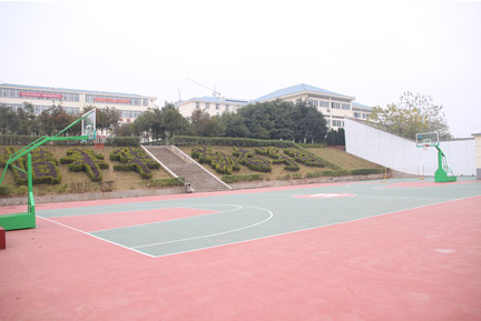 萬(wàn)通籃球場(chǎng)