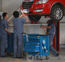 學(xué)汽車機(jī)電專業(yè) 輕松實(shí)現(xiàn)高薪夢