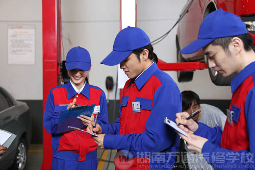 湖南萬通汽修學校汽車機電專業(yè)