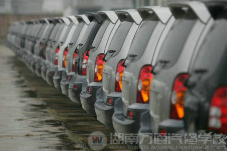 職業(yè)教育與汽車行業(yè)發(fā)展相對接