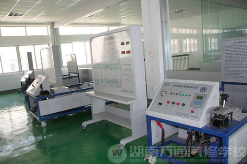 湖南萬通汽修學(xué)校，硬件設(shè)施