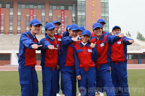 萬(wàn)通汽修學(xué)校打造品牌專業(yè) 鑄就行業(yè)名校