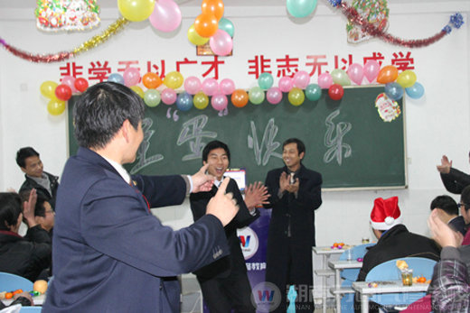 萬通汽修學(xué)校，圣誕節(jié)
