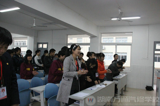 湖南萬通汽修學(xué)校，演講比賽系列報(bào)道