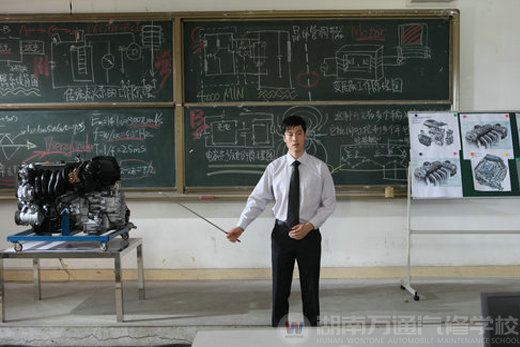 汽車(chē)后市場(chǎng)行業(yè)前景大好 做汽修專(zhuān)業(yè)人才