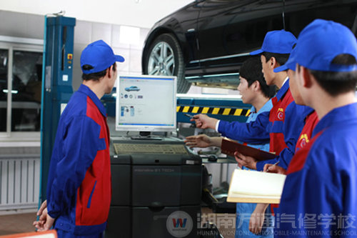 學(xué)汽修技術(shù) 改變?nèi)松壽E