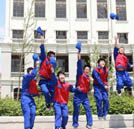 重走青春改寫命運 打工族學汽修扭轉辛酸打工路