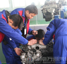乘汽車(chē)產(chǎn)業(yè)振興東風(fēng) 做千金難求汽修人才