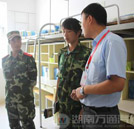 半軍事化管理“育”出校園文明風