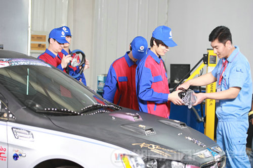 好專業(yè)好未來之汽車維修高級(jí)技師