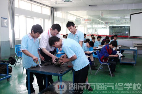 學(xué)子們實訓(xùn)課進(jìn)行時