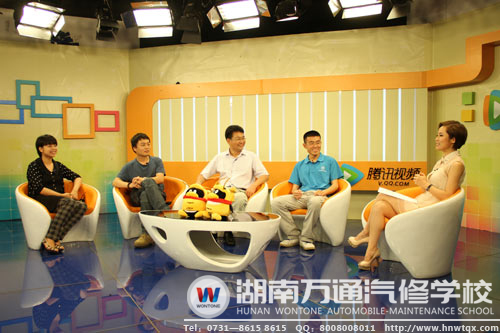 萬(wàn)通汽修教育微電影團(tuán)隊(duì)作客騰訊演播室