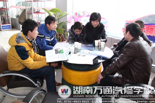 學(xué)生與家長對萬通十分認可