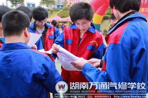 學(xué)子們精心準(zhǔn)備的簡歷