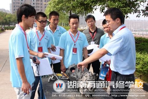 萬(wàn)通手把手教學(xué)，讓學(xué)生更易上手