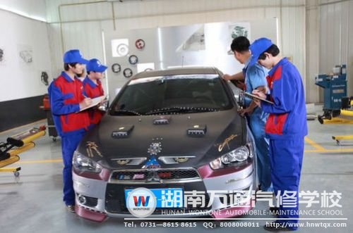 高中畢業(yè)學(xué)汽修，收獲美好明天