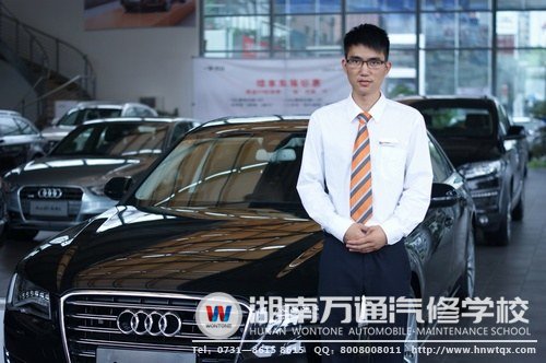 落榜后的周強用技術改變了人生