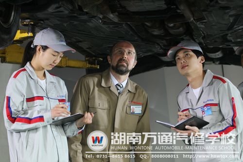 文科生掌握汽修技術(shù)，破解失業(yè)難題