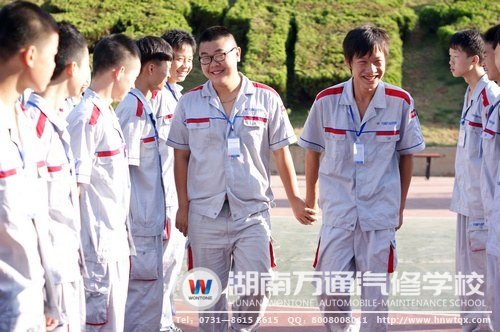 &ldquo;溫情時刻&rdquo;項目，害羞的帥哥和可愛的&ldquo;胖&rdquo;童鞋