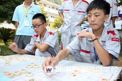 下象棋需要縝密的思考！