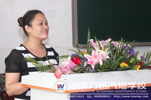 家長(zhǎng)代表尹姑姑希望每一個(gè)孩子都能早日成才