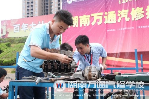 比賽現(xiàn)場，選手十分認(rèn)真