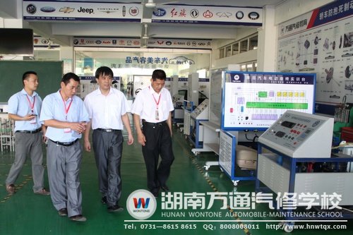 湖南萬通的創(chuàng)新教學(xué)，引得闞教授連連夸贊