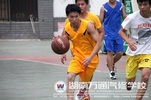 玩轉(zhuǎn)籃球，看我的！