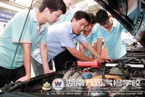 湖南萬(wàn)通理實(shí)一體化教學(xué)，讓學(xué)生學(xué)到實(shí)實(shí)在在的技術(shù)