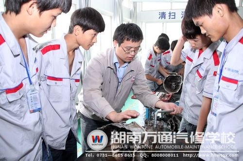 老師親自上陣，傳授新生學(xué)習(xí)的訣竅