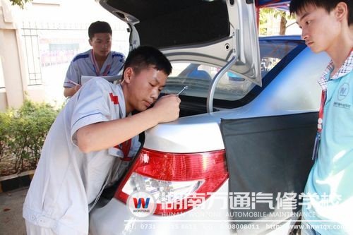 在以往的技能大賽中，學(xué)子們的表現(xiàn)十分優(yōu)秀