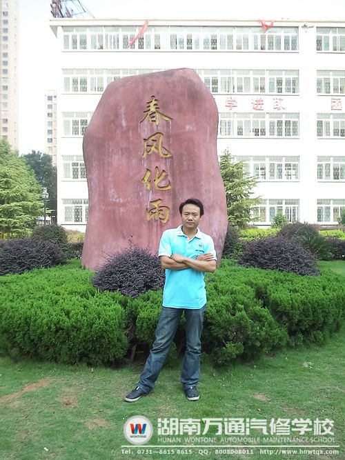 黃明林雖經(jīng)歷過幾番波折，卻依舊相信能奮斗出屬于自己的事業(yè)