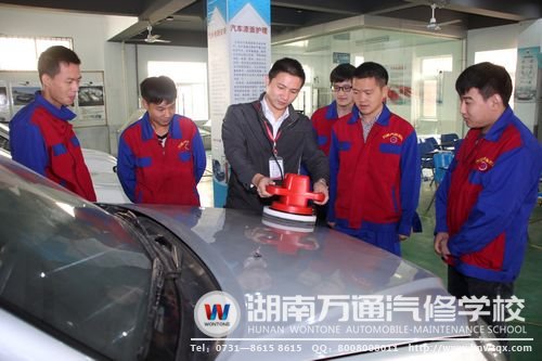 郝老師手把手教學(xué)，讓學(xué)生學(xué)習(xí)起來(lái)毫不費(fèi)力